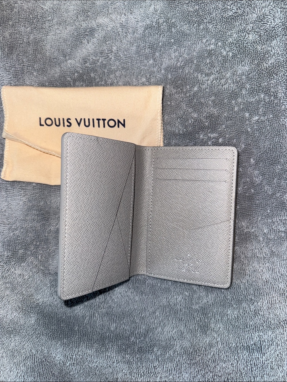 Louis Vuitton White Graphic Liberty Card Holder - Picture 3 of 3